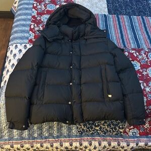 Moncler Vezere Nylon Jacket
Size L Brand new never worn